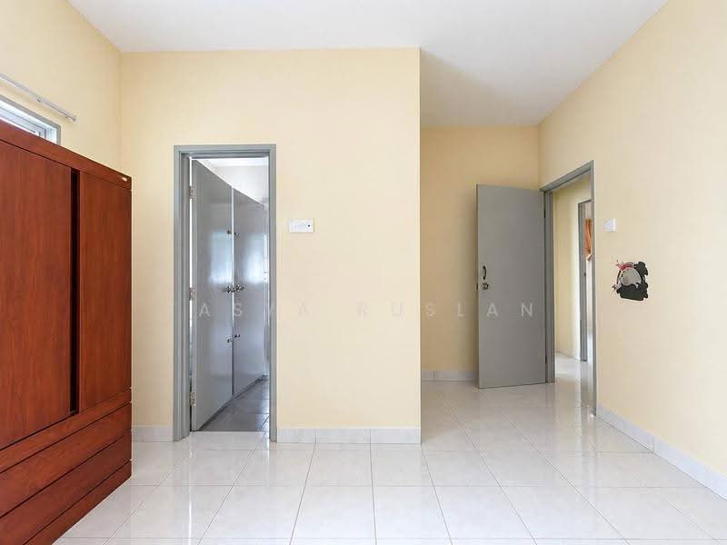 Semi-Detached House for Sale in Taman Tasik Semenyih (Semenyih) - Tasya Ruslan - PropertyGuru.com.my