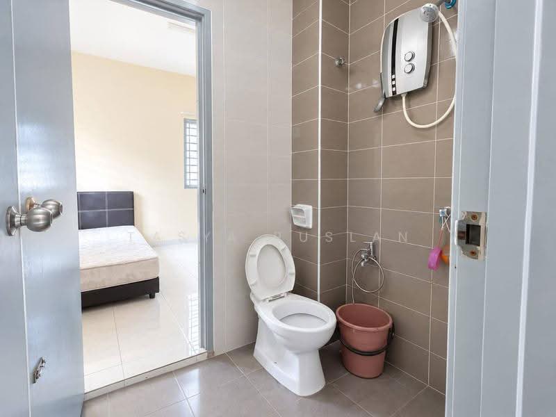 Semi-Detached House for Sale in Taman Tasik Semenyih (Semenyih) - Tasya Ruslan - PropertyGuru.com.my