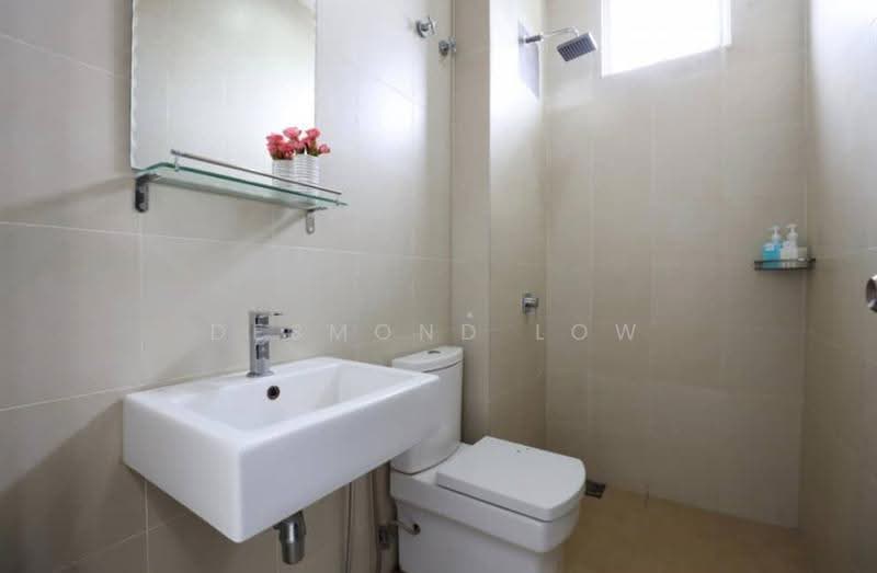 Bungalow House for Rent in Taman Desa Ros (Kajang) - Desmond Low - Bathroom - PropertyGuru.com.my