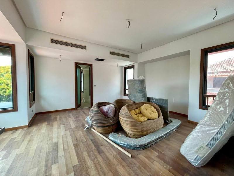 Bungalow House for Sale in Bukit Jelutong (Shah Alam) - Izzaza Izzati - Living Room - PropertyGuru.com.my