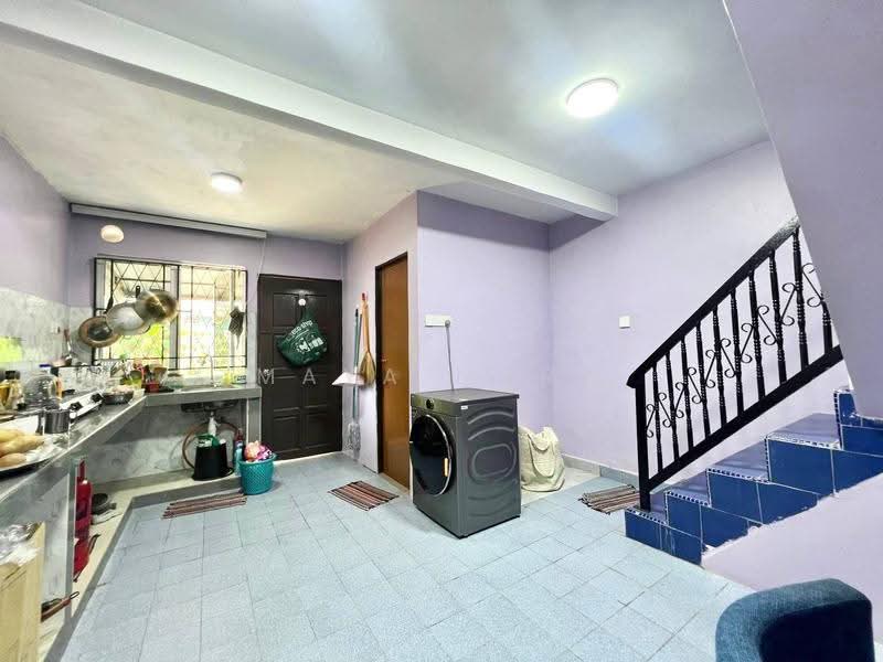 Rumah Teres 2-Tingkat untuk Dijual di Shah Alam (Selangor) - Maya Myra - Kitchen - PropertyGuru.com.my