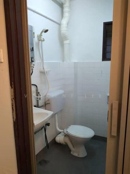 Apartment for Sale at Grandeur Tower - Vincent Lee - Bathroom - PropertyGuru.com.my