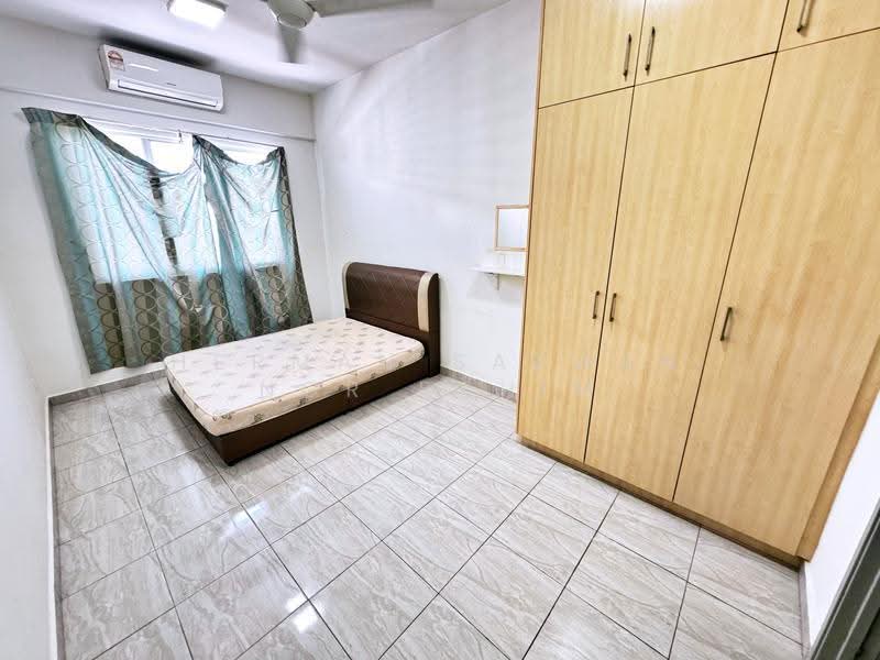 Pangsapuri untuk Dijual di Vesta View - Herman Sazwan Nor Rahim - Bedroom - PropertyGuru.com.my