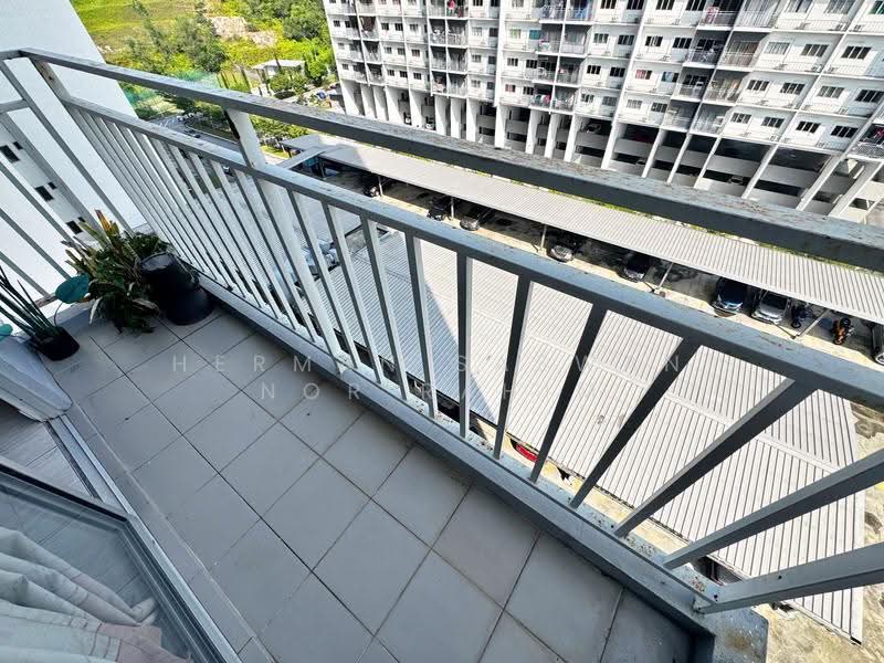 Pangsapuri untuk Dijual di Vesta View - Herman Sazwan Nor Rahim - Balcony - PropertyGuru.com.my