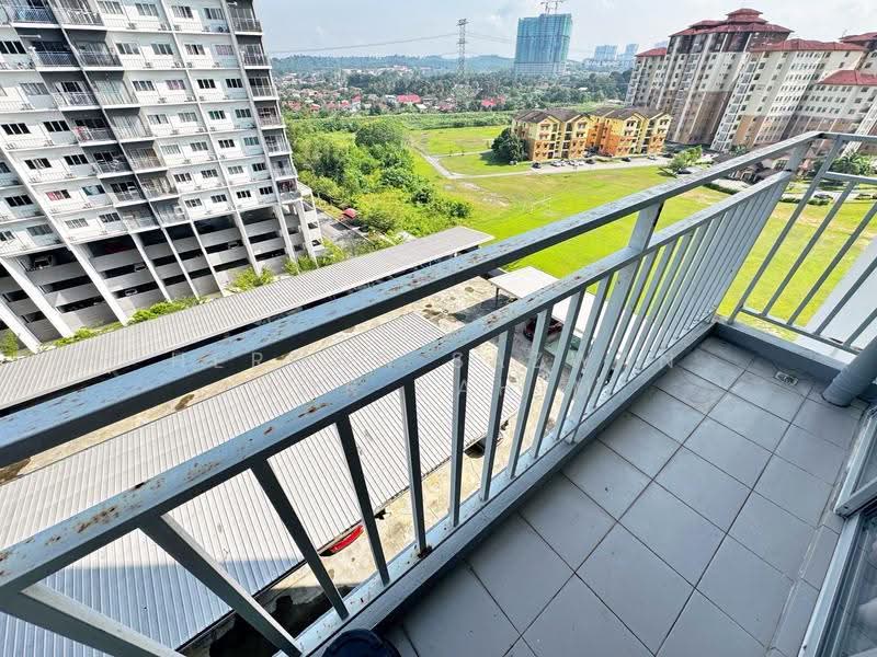 Pangsapuri untuk Dijual di Vesta View - Herman Sazwan Nor Rahim - Balcony - PropertyGuru.com.my