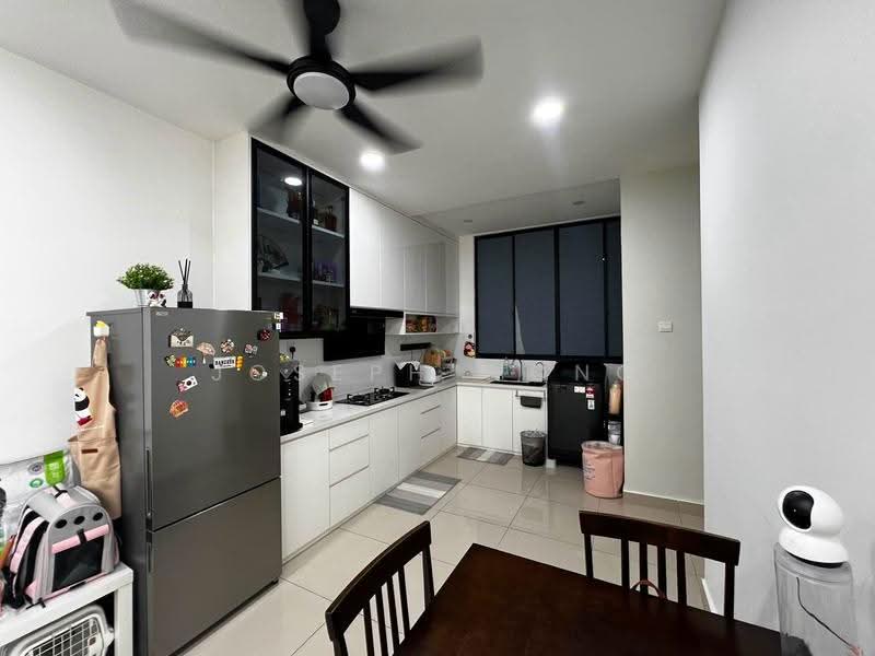 Pangsapuri untuk Dijual di Horizon Residence (Dwi Mutiara) - Joseph Wong - Kitchen - PropertyGuru.com.my