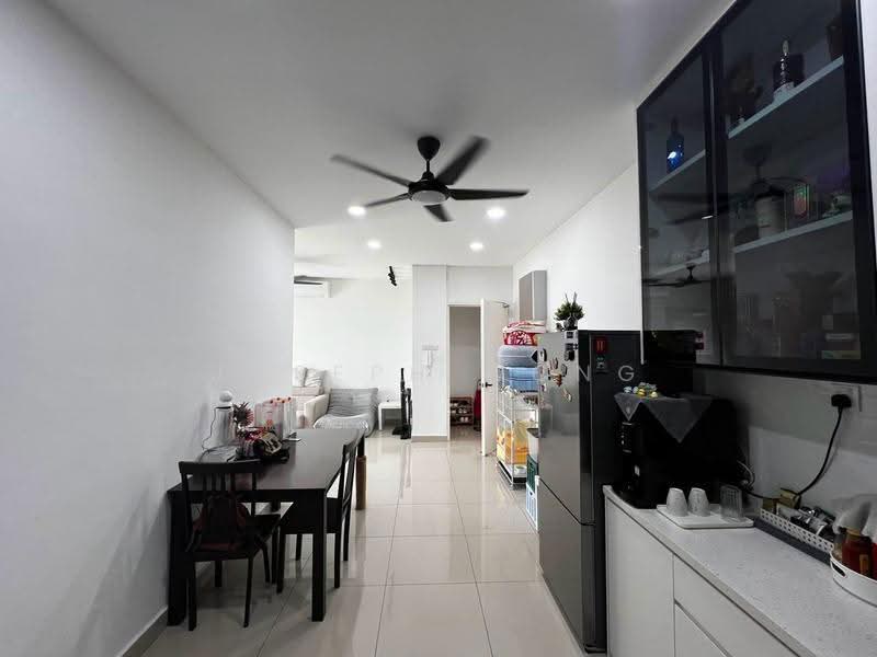 Pangsapuri untuk Dijual di Horizon Residence (Dwi Mutiara) - Joseph Wong - Living Room - PropertyGuru.com.my