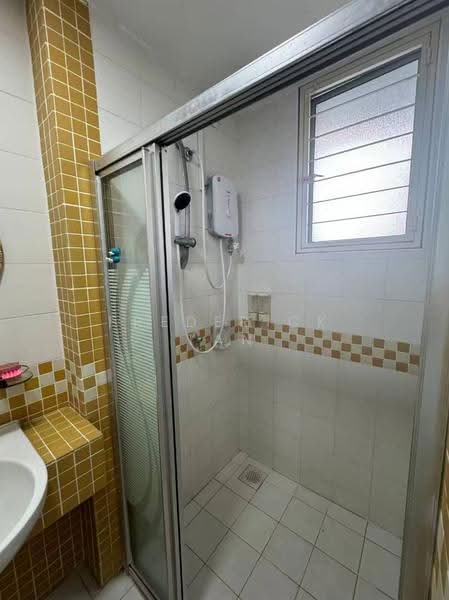 Kondominium untuk Disewa di Perdana Emerald - Frederick Tan - Bathroom - PropertyGuru.com.my