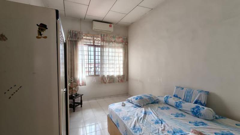 Rumah Teres 2-Tingkat untuk Dijual di Taman Bertam Jaya (Cheng) - Shawn Teh - Bedroom - PropertyGuru.com.my