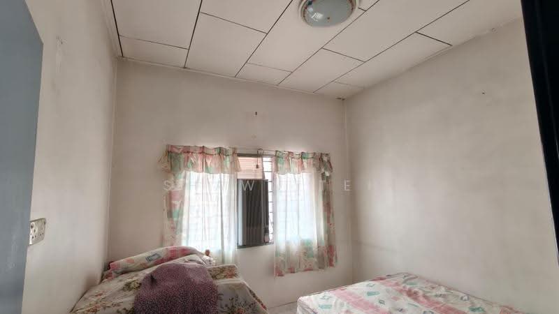 Rumah Teres 2-Tingkat untuk Dijual di Taman Bertam Jaya (Cheng) - Shawn Teh - Bedroom - PropertyGuru.com.my
