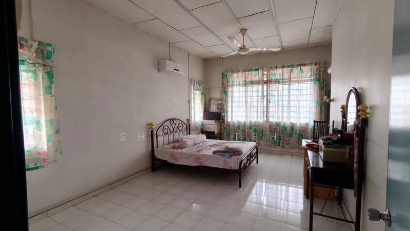 Rumah Teres 2-Tingkat untuk Dijual di Taman Bertam Jaya (Cheng) - Shawn Teh - Bedroom - PropertyGuru.com.my