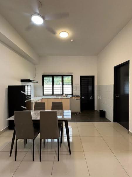 Rumah Bandar untuk Disewa di Kajang (Selangor) - Chloe Chan - Kitchen - PropertyGuru.com.my