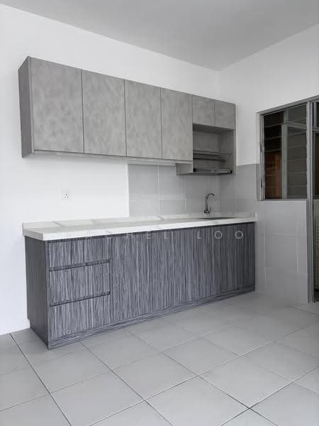 Kondominium untuk Disewa di Residensi Sateria - Rachel Loo - Kitchen - PropertyGuru.com.my