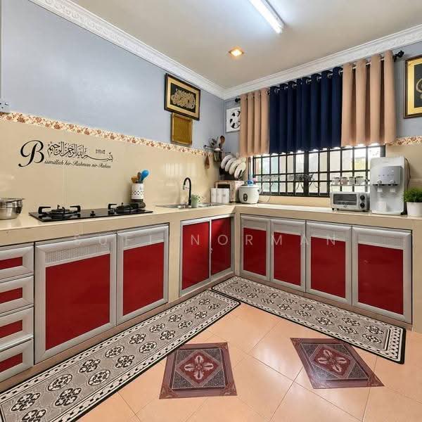 Rumah Teres 2-Tingkat untuk Dijual di Bandar Indahpura (Kulai) - Sufi Norman - Kitchen - PropertyGuru.com.my