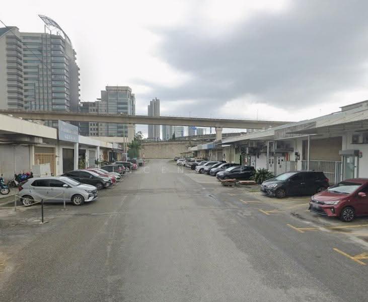 Gudang untuk Dijual di Taman Perindustrian Puchong (Puchong) - Vincent Lee - Exterior - PropertyGuru.com.my