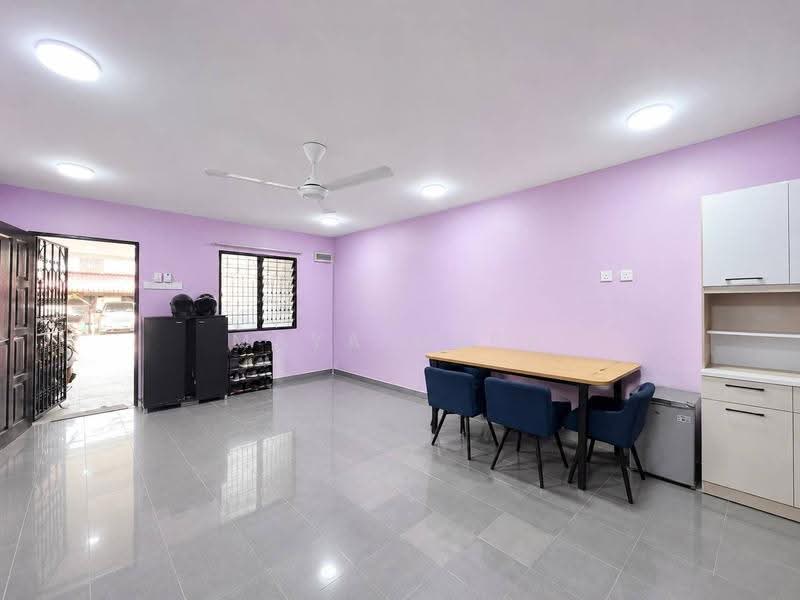 1-storey Terraced House for Sale in Kajang (Selangor) - Maya Myra - Living Room - PropertyGuru.com.my