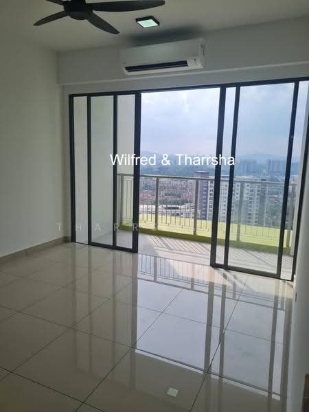 Kondominium untuk Dijual di Opal Residence - Tharrsha. T - Balcony - PropertyGuru.com.my
