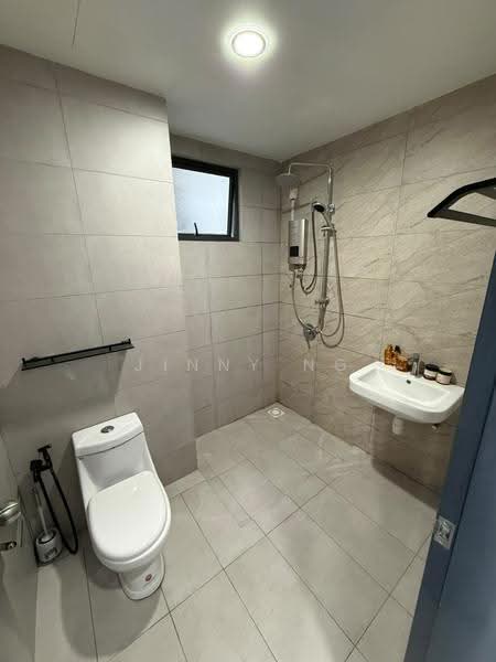 Kondominium untuk Disewa di The Holmes 2 - Jinny Ng - Bathroom - PropertyGuru.com.my