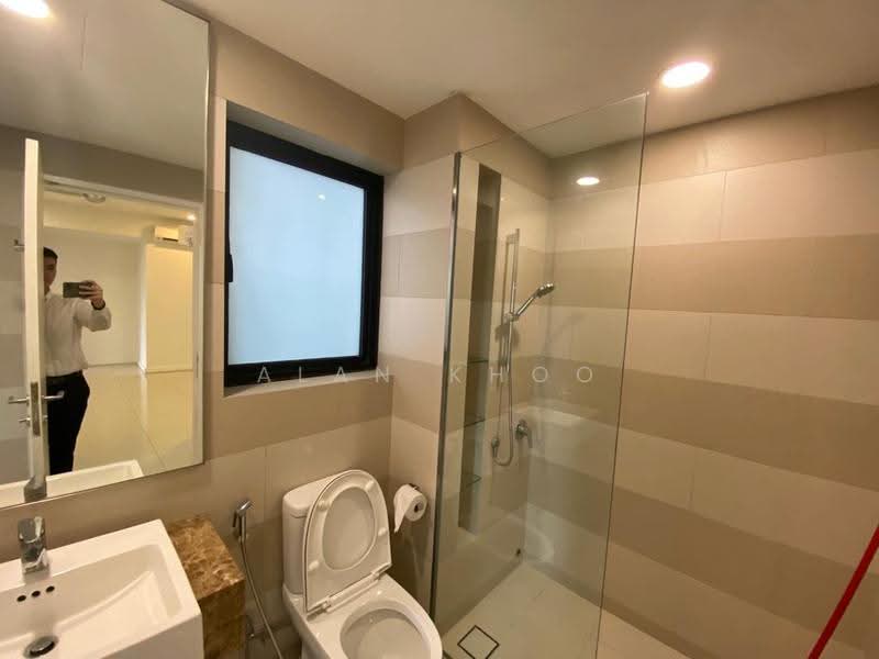 Kondominium untuk Dijual di Westside Three - Alan Khoo - Bathroom - PropertyGuru.com.my