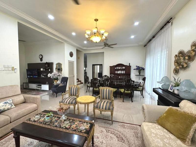 Rumah Berkembar untuk Dijual di Saujana Impian (Kajang) - Aimi Mahirah - Living Room - PropertyGuru.com.my
