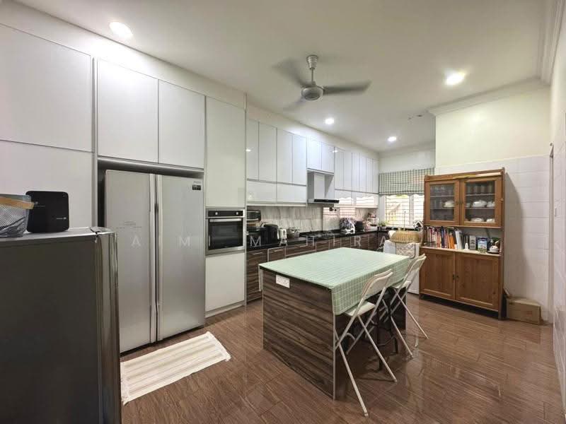 Rumah Berkembar untuk Dijual di Saujana Impian (Kajang) - Aimi Mahirah - Kitchen - PropertyGuru.com.my