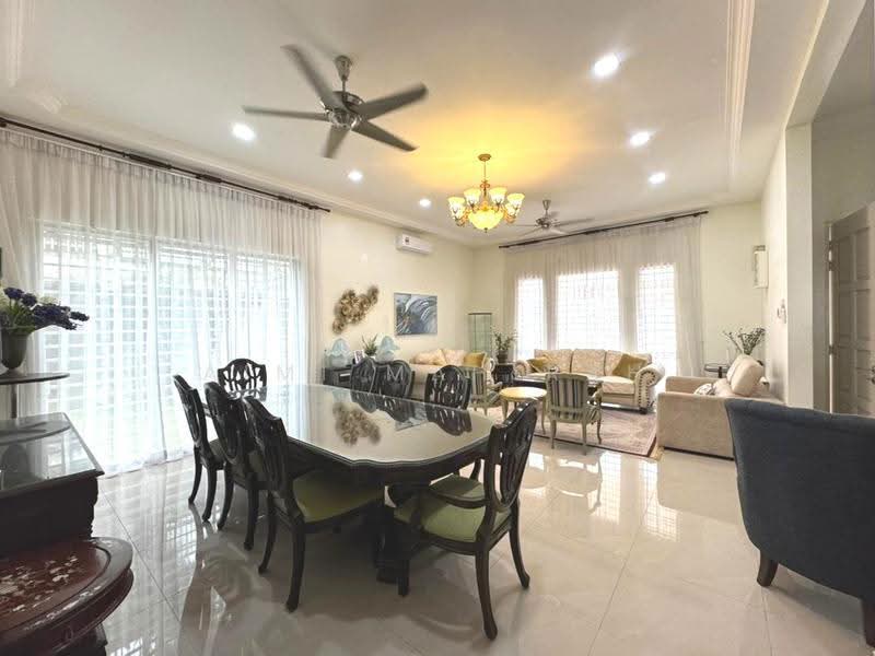 Rumah Berkembar untuk Dijual di Saujana Impian (Kajang) - Aimi Mahirah - Dining Room - PropertyGuru.com.my