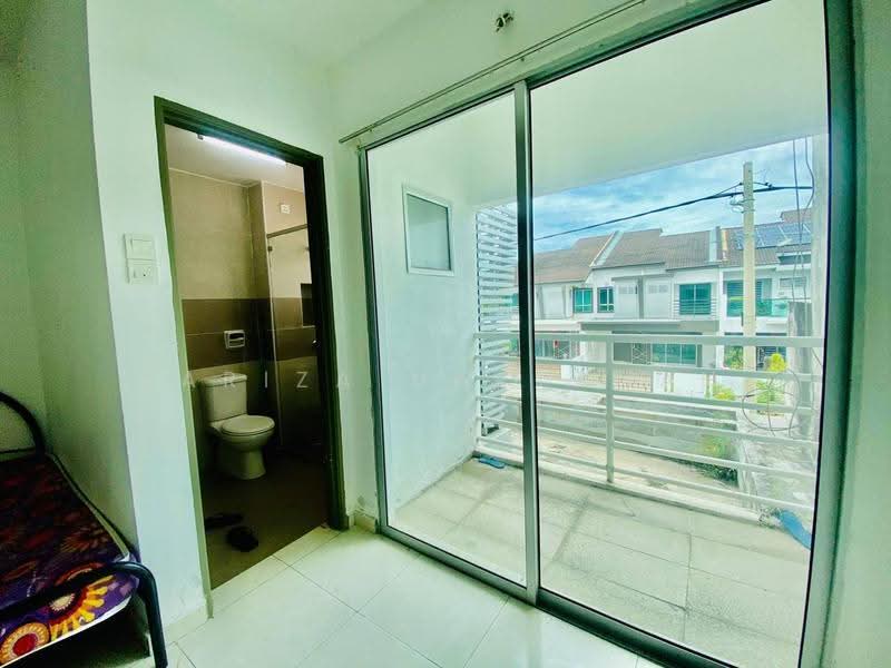 2-storey Terraced House for Sale in Chemor (Perak) - Sariza Hartanah - Bathroom - PropertyGuru.com.my
