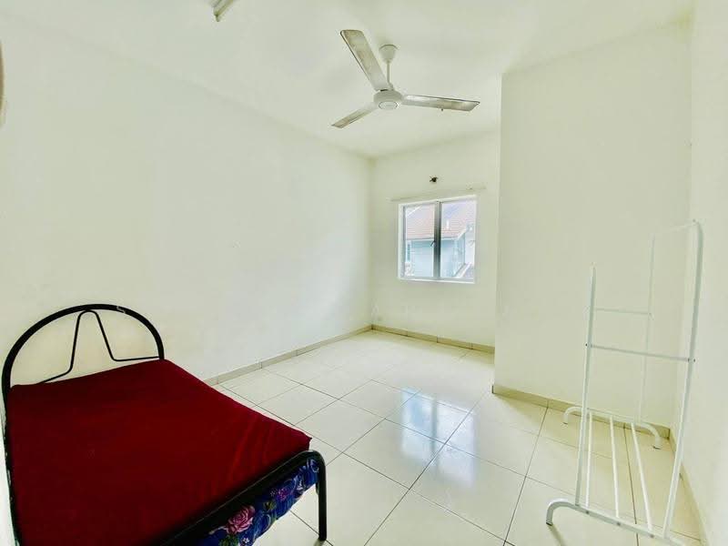 2-storey Terraced House for Sale in Chemor (Perak) - Sariza Hartanah - Bedroom - PropertyGuru.com.my