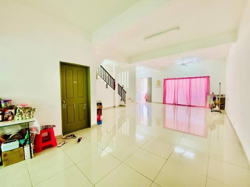 2-storey Terraced House for Sale in Chemor (Perak) - Sariza Hartanah - Living Room - PropertyGuru.com.my