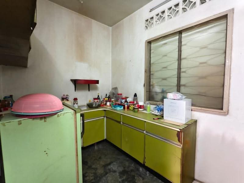 Rumah Teres 1-Tingkat untuk Dijual di Taman Abad (Johor Bahru) - Xiuxiu Ng - Kitchen - PropertyGuru.com.my