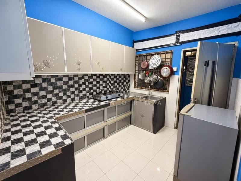 Rumah Teres 2-Tingkat untuk Dijual di Taman Cahaya Masai (Pasir Gudang) - Sufi Norman - Kitchen - PropertyGuru.com.my