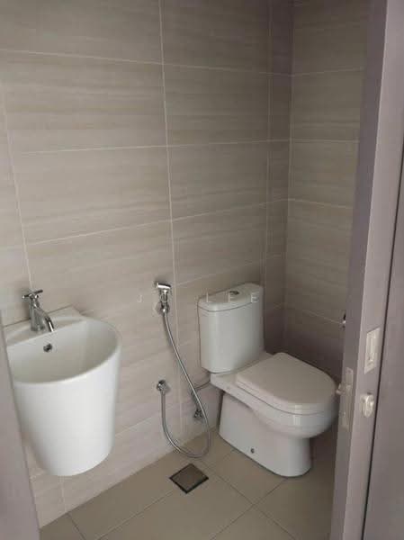 Pejabat untuk Disewa di Kampung Berembang (Ampang) - JC Lee - Bathroom - PropertyGuru.com.my