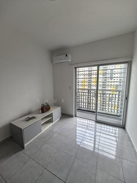 Pangsapuri untuk Disewa di Idaman Cahaya 2 - Shue Tan - Living Room - PropertyGuru.com.my