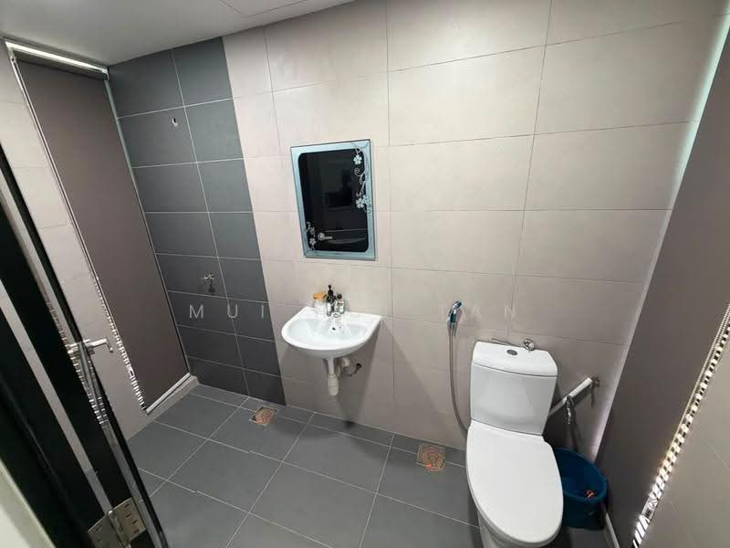 Rumah Teres 2-Tingkat untuk Dijual di Bandar Seri Alam (Masai) - Mui Hui Tan - Bathroom - PropertyGuru.com.my