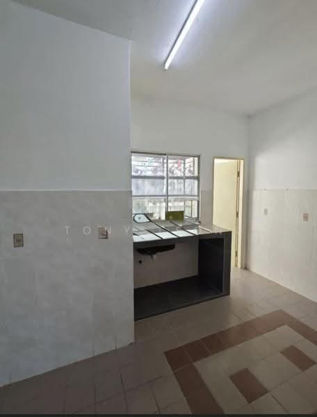 Condominium for Sale at De Rozelle - Tony Leong - Kitchen - PropertyGuru.com.my