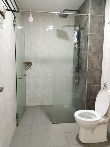 Kondominium untuk Disewa di Vista Bangi - Lesli Yim - Bathroom - PropertyGuru.com.my