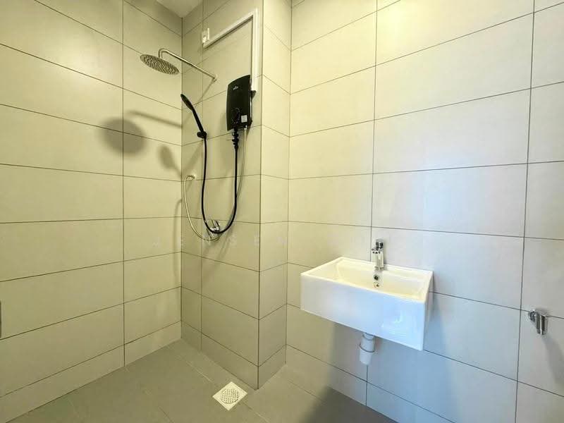 Service Residence for Rent at Meldrum Heights (Residensi Meldrum) - Jensen Goh - Bathroom - PropertyGuru.com.my