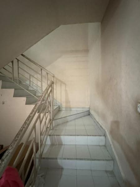 2-storey Terraced House for Rent in Taman Bukit Mewah (Tampoi) - Wil Mong - Interior - PropertyGuru.com.my