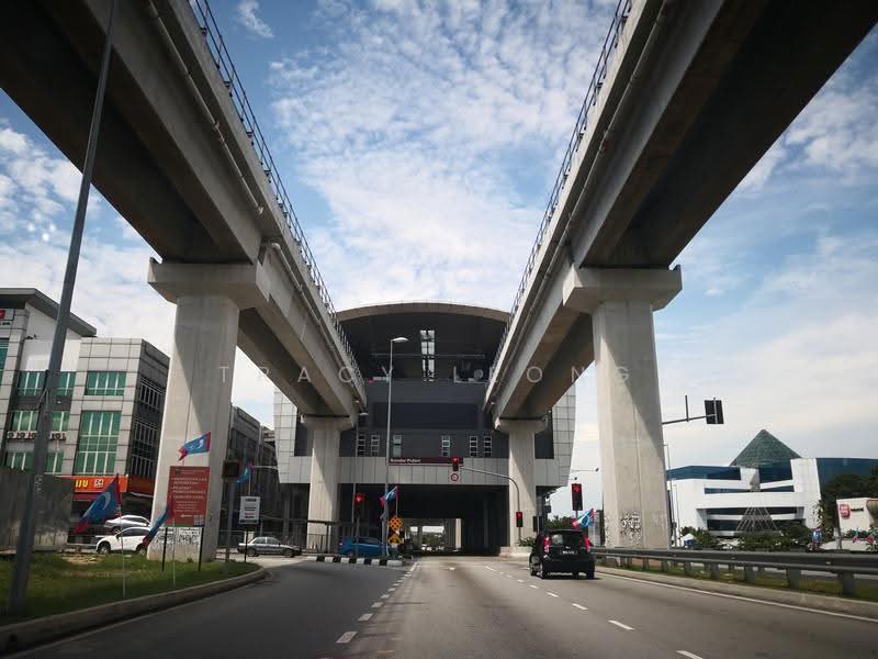 Shop / Office for Rent in Bandar Puteri Puchong (Puchong) - Tracy Leong - Exterior - PropertyGuru.com.my