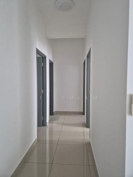 Service Residence for Sale at Meridin Bayvue Serviced Apartment - Ziv Chiam - Corridor - PropertyGuru.com.my
