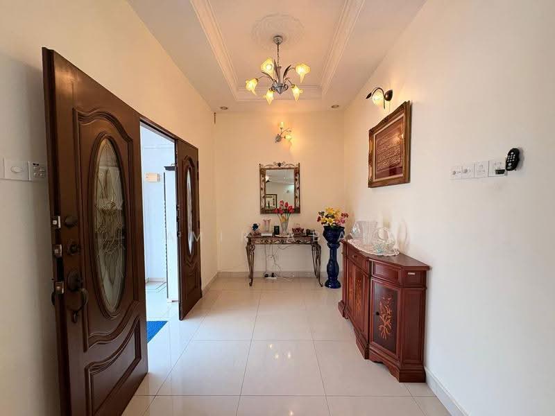 Rumah Berkembar untuk Dijual di Kajang (Selangor) - Amir Abas - Entrance - PropertyGuru.com.my