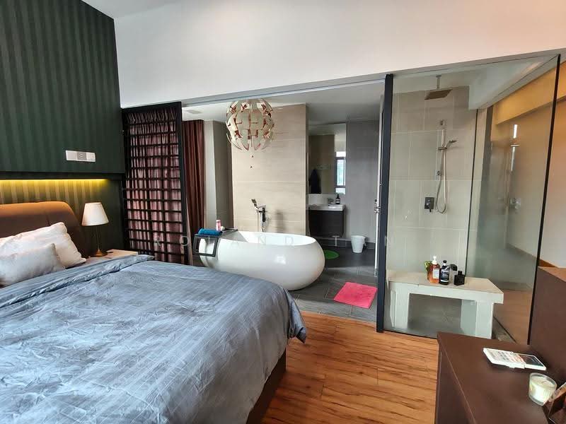Service Residence for Sale at Verde - Roland Tan - Master bedroom - PropertyGuru.com.my