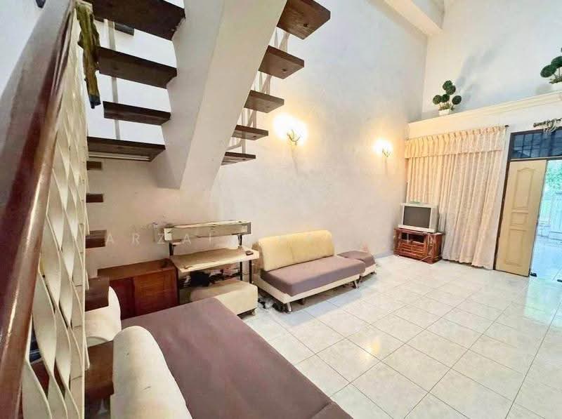 Rumah Teres untuk Dijual di Taman Rinting (Masai) - Arzaim Barimin - Living Room - PropertyGuru.com.my
