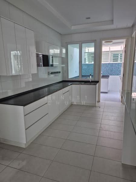 2.5-storey Terraced House for Sale in Putra Heights (Subang Jaya) - Ernest Chuah - Kitchen - PropertyGuru.com.my