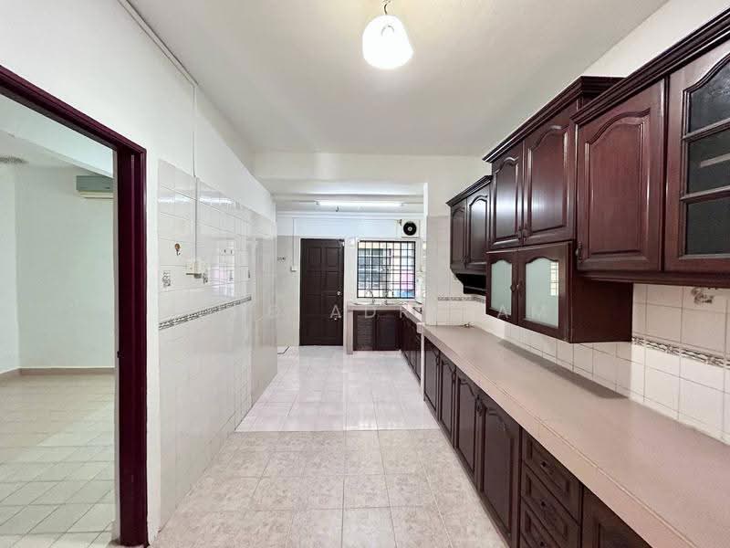2-storey Terraced House for Sale in Seksyen 20 (Shah Alam) - Mohd Adryzam - Kitchen - PropertyGuru.com.my
