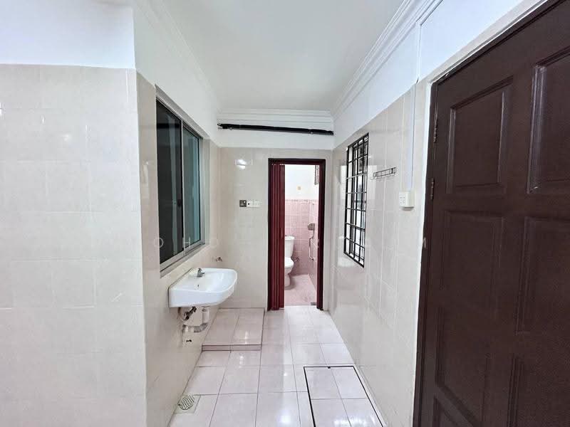 2-storey Terraced House for Sale in Seksyen 20 (Shah Alam) - Mohd Adryzam - Bathroom - PropertyGuru.com.my
