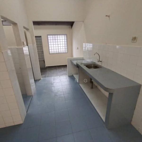 1-storey Terraced House for Sale in Taman Maju (Jasin) - Ys Ng - Kitchen - PropertyGuru.com.my