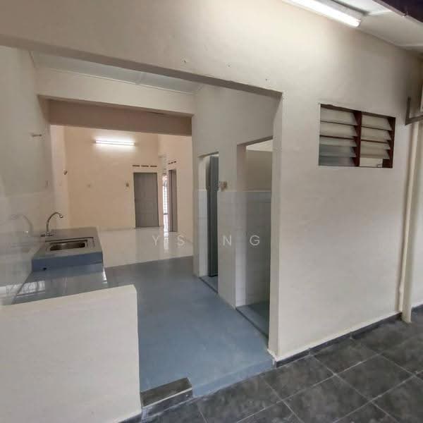 1-storey Terraced House for Sale in Taman Maju (Jasin) - Ys Ng - Kitchen - PropertyGuru.com.my