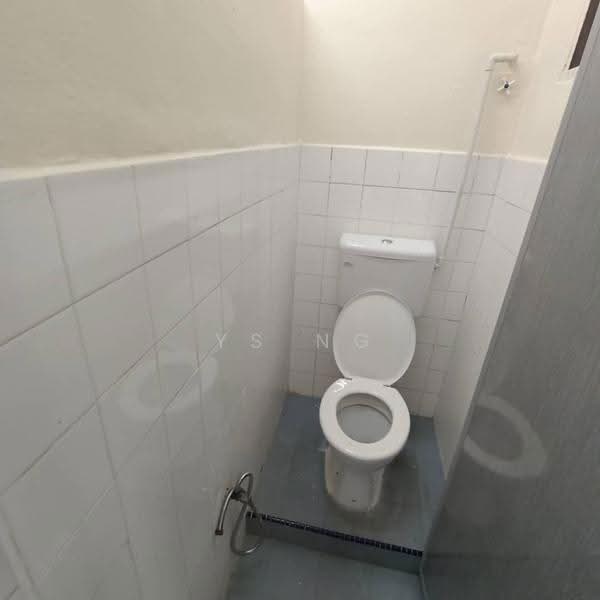 1-storey Terraced House for Sale in Taman Maju (Jasin) - Ys Ng - Bathroom - PropertyGuru.com.my
