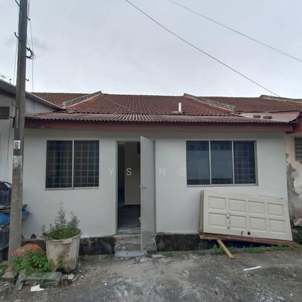1-storey Terraced House for Sale in Taman Maju (Jasin) - Ys Ng - Exterior - PropertyGuru.com.my